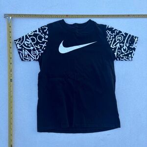 Youth Medium Nike Shirt